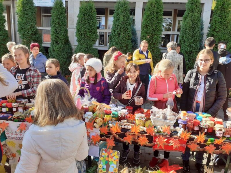 producătorii locali invită medieșenii sâmbătă la ziua recoltei