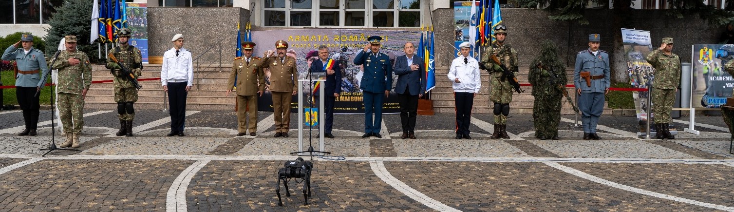 ziua armatei, în centrul mediașului. copiii, cei mai încântați de tehnica militară (foto)