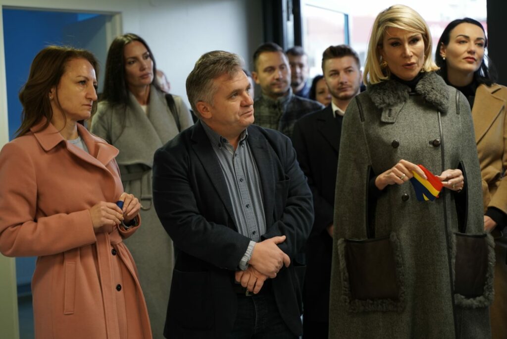 Inaugurarea primului bazin de înot didactic din județul Sibiu, o realizare majoră pentru Mediaș. Orar gratuit pentru elevi 8 inaugurarea primului bazin de înot didactic din județul sibiu, o realizare majoră pentru mediaș. orar gratuit pentru elevi