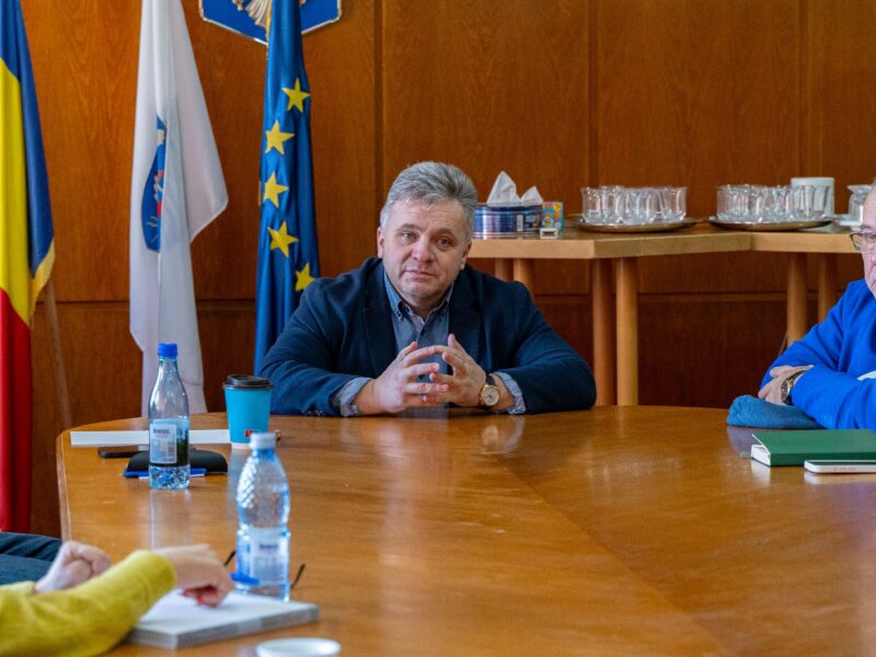 primarul gheorghe roman s-a întâlnit cu reprezentanții cluburilor sportive din mediaș. s-a discutat despre calendarul competițional din anul 2024