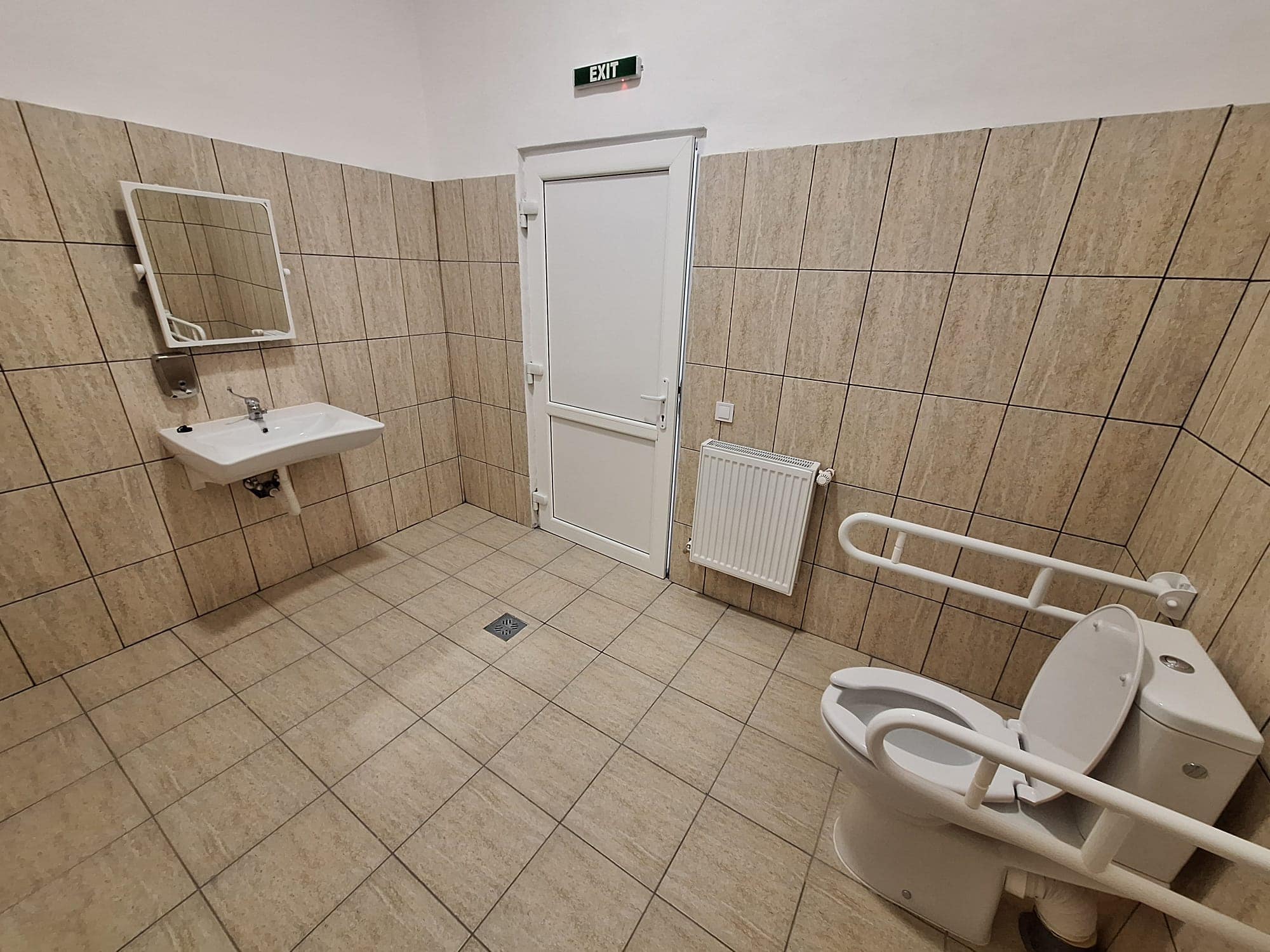 Centrul Școlar de Educație Incluzivă din Mediaș, reabilitat complet și modernizat după o investiție de aproape 5 milioane lei (foto) 4 centrul școlar de educație incluzivă din mediaș, reabilitat complet și modernizat după o investiție de aproape 5 milioane lei (foto)