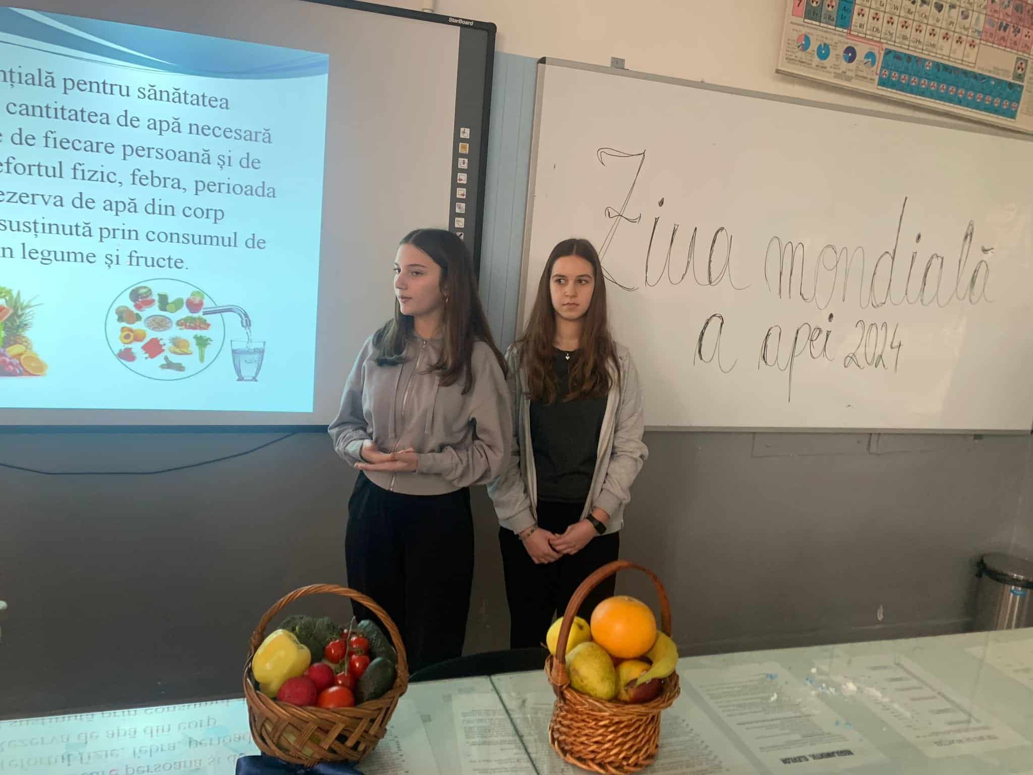elevii de la ”ioan motaș” au marcat ziua mondială a apei prin proiecte științifice (foto)