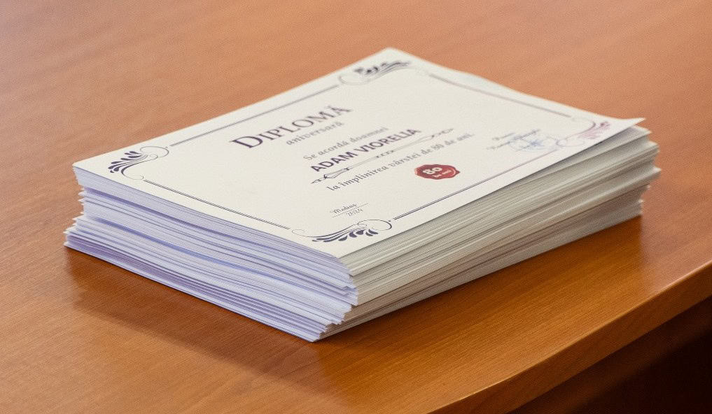 aproape 200 de octogenari premiați de primăria mediaș