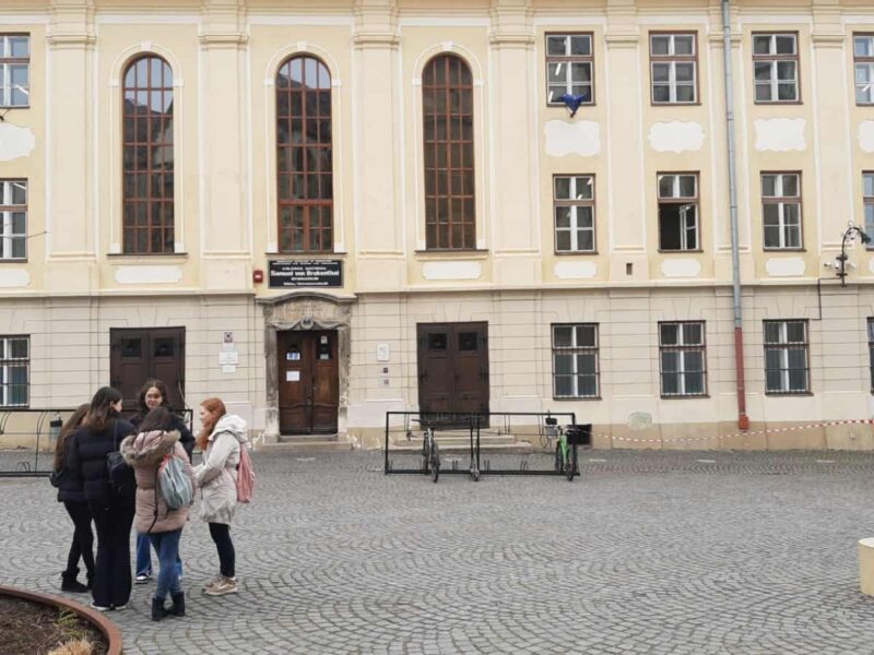 zece instituții de învățământ din sibiu nu au autorizația de securitate la incendiu, inclusiv „brukenthal” și „goga”