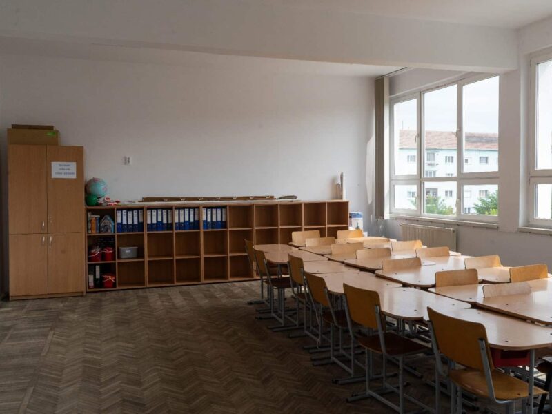 școala „c. i. motaș” din mediaș s-a pregătit pentru noul an școlar după finalizarea modernizării (foto)