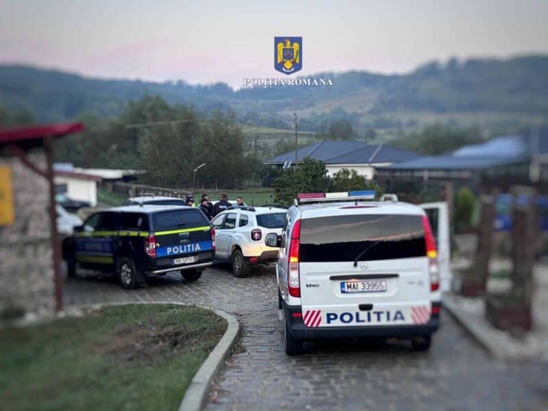 acțiuni de percheziție la mediaș în legătură cu uciderea mai multor câini de către suspecți.