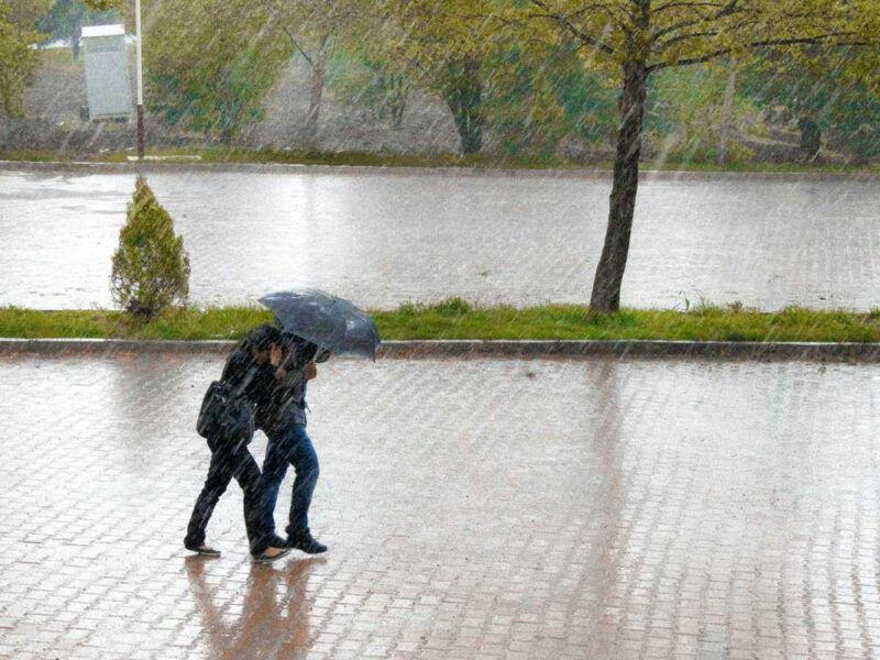 vreme instabilă în vestul și sud-estul româniei cu ploi însemnate anunțate