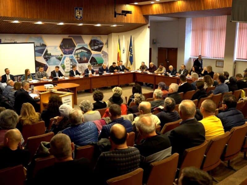 nouă consilieri locali au depus jurământul la mediaș, iar data alegerii noului viceprimar a fost stabilită (video)