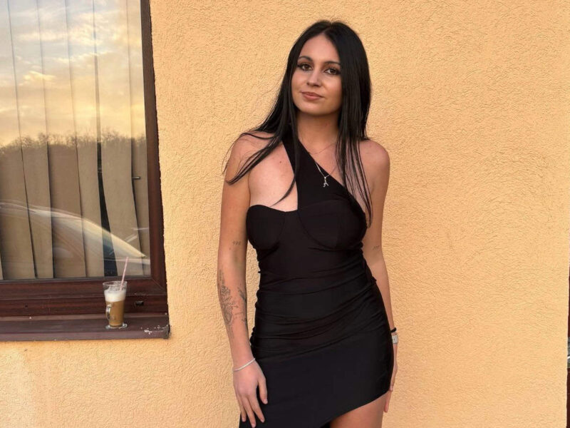 medieșeancă participă la „survivor românia” și are nevoie de sprijinul voturilor pentru a avansa.