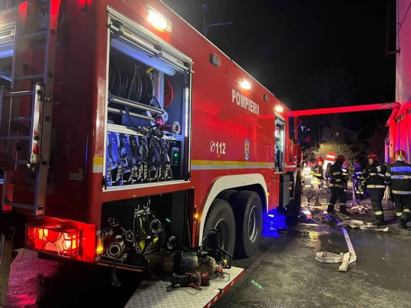 incendiu de proporții într-o gospodărie din mediaș