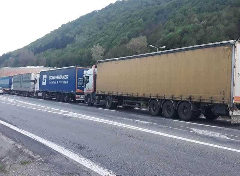 restricții pentru camioane pe valea oltului timp de 3 zile
