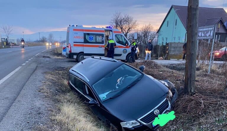 accident la ieșirea din sibiu: un șofer distrat a colizionat o mașină în depășire.