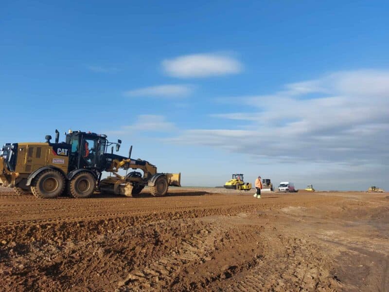 se construiește un nod rutier nou pe autostrada sibiu - nădlac, lucrările fiind finalizate în proporție de 40% (foto)
