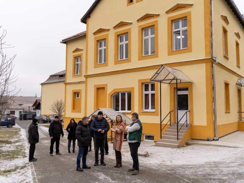 primăria mediaș a finalizat recepția lucrărilor la liceul teoretic axente sever (foto)