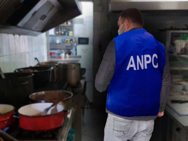 anpc desfășoară controale extinse în zonele turistice, impunând amenzi
