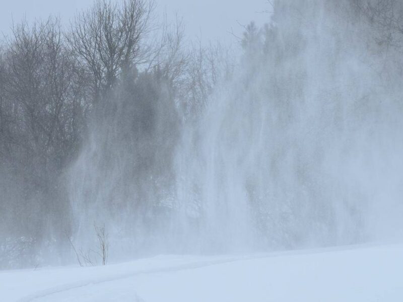 avertizare meteorologică: revenirea ploilor și ninsorilor; cod portocaliu la munte.