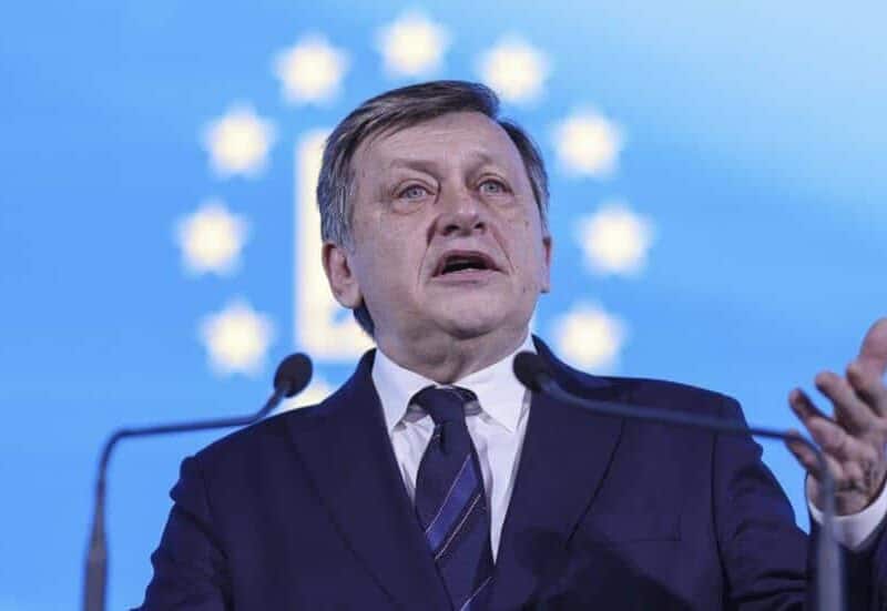 psd a aprobat candidatura lui crin antonescu la alegerile prezidențiale