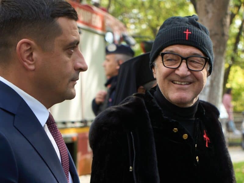 becali înființează un nou partid suveranist, pentru a prelua mișcarea considerată falsă a lui simion.