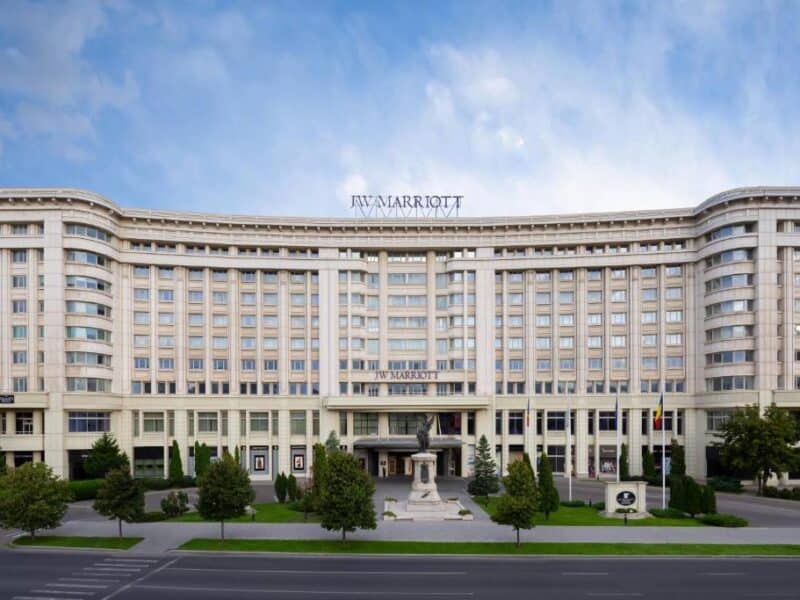 marriott intenționează să deschidă un hotel în sibiu.