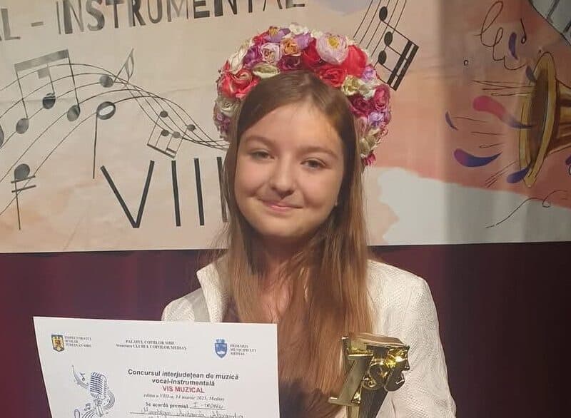 antonia alexandra muntean obține victoria în concursul „vis muzical” desfășurat la mediaș.