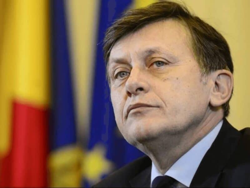 crin antonescu și-a anunțat demisia din pnl