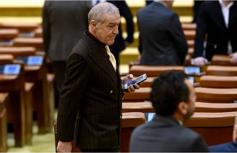 gigi becali a demisionat din aur.