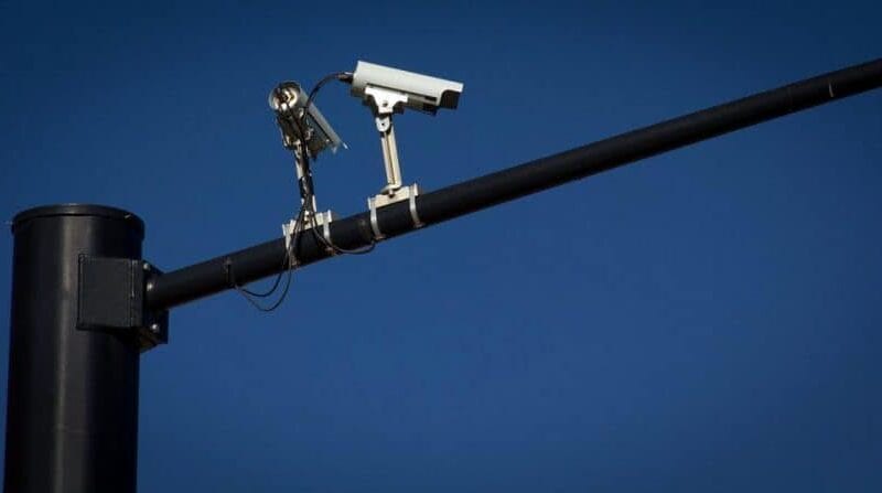 poliția achiziționează peste 1.000 de camere fixe pentru recunoașterea numerelor de înmatriculare ale autovehiculelor.