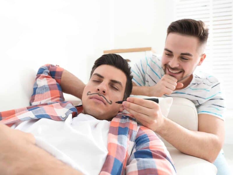 originea tradiției de ziua păcălelilor și o listă cu cele mai reușite farse