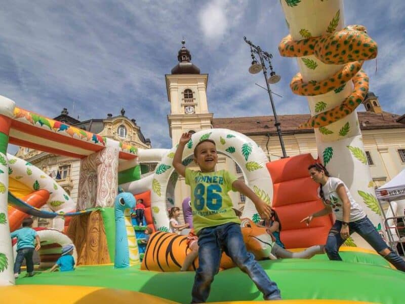 în iunie vine căldura și scăpăm de ploi; anm prognozează vreme caldă și secetoasă la începutul verii