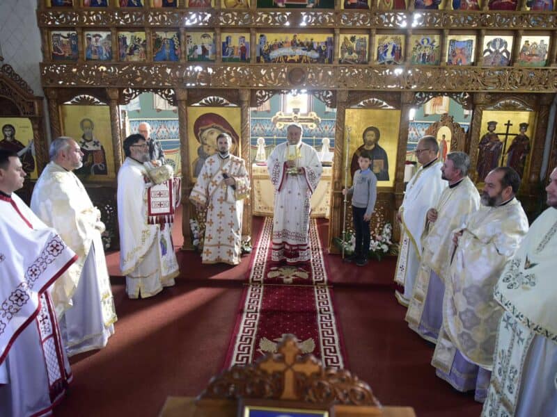 sărbătoare în românia: aproape 2 milioane de oameni celebrează sfântul constantin și elena