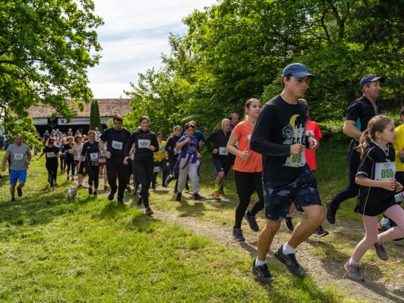 sute de oameni au participat în weekend la crosul primăverii de la mediaș (foto)
