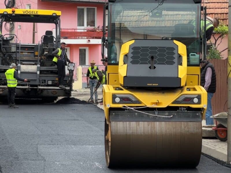 asfaltarea unei străzi din cartierul vasia, mediaș (foto)