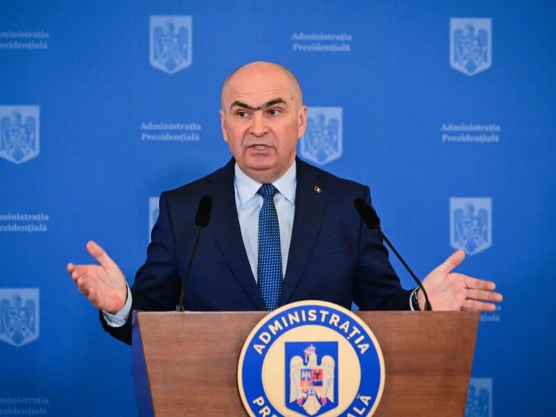 bolojan anunță creșterea tva la 21 la sută, cu excepția alimentelor, medicamentelor și utilităților care rămân la 11 la sută