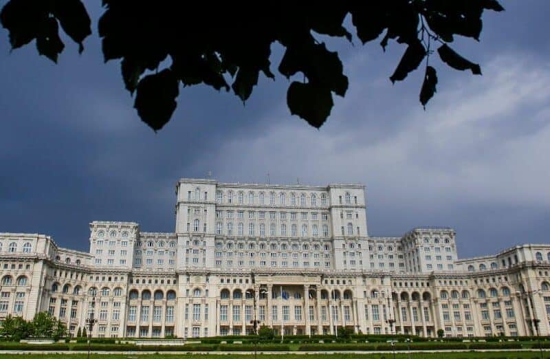 desemnarea noului prim-ministru al româniei: două propuneri eșuate și un scenariu de coșmar