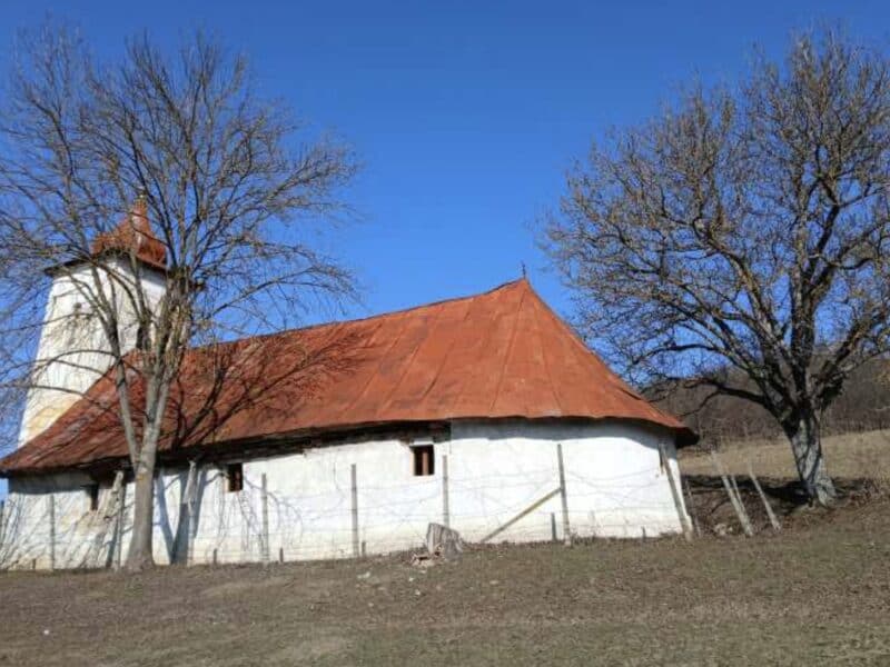 pământul nu se uită: locuitori din sibiu revin lunar în satele copilăriei valea sasului și alecuș foto