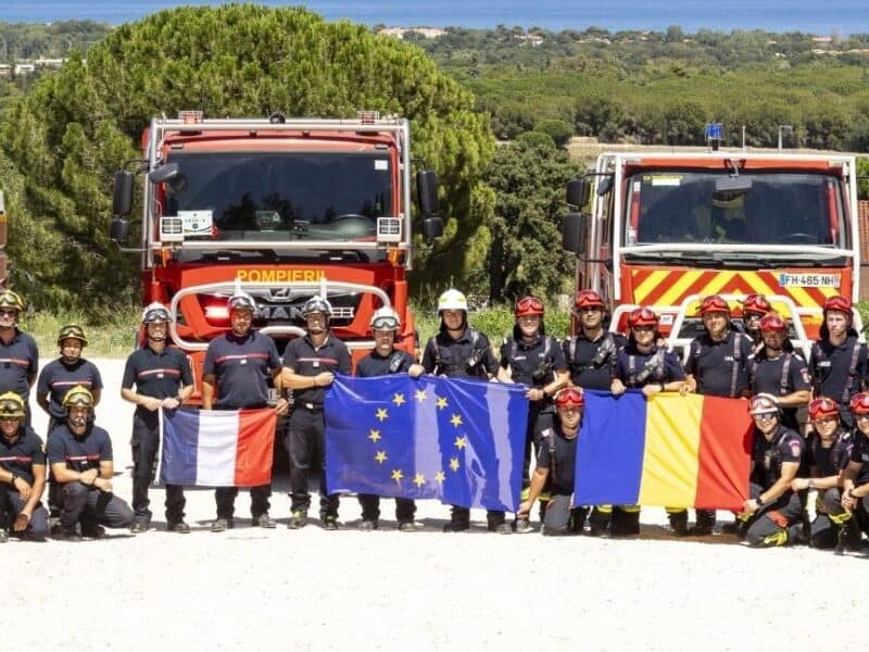 pompierii din românia primiți cu recunoștință de președintele franței pentru ajutorul oferit