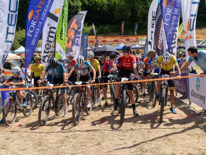 ciclism montan de vârf la mediaș: etape semnificative din campionatul național și cupa româniei, inclusiv fotografii