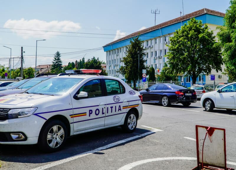 oferte surprinzătoare: cazare și mese gratuite în spatele gratiilor pentru doar 200 de lei, povestea a doi sibieni!