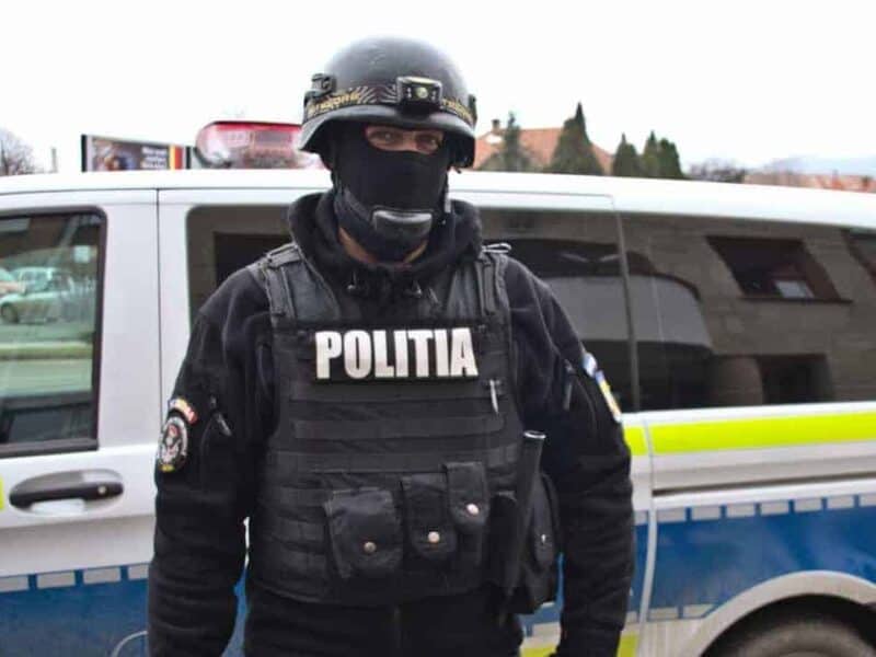 operațiuni de amploare la cisnădie în legătură cu un dosar internațional - acuzații de privare de libertate și șantaj