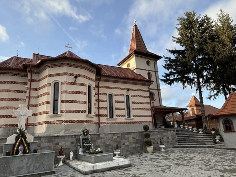 posturi de preoți disponibile în numeroase localități din județul sibiu: lista completă