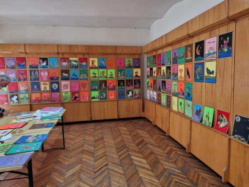 grafică și creativitate: noua expoziție a lui romulus boieru la muzeul municipal mediaș