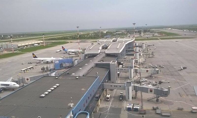 captură impresionantă de droguri pe otopeni: 22 de kilograme de canabis descoperite în bagaje
