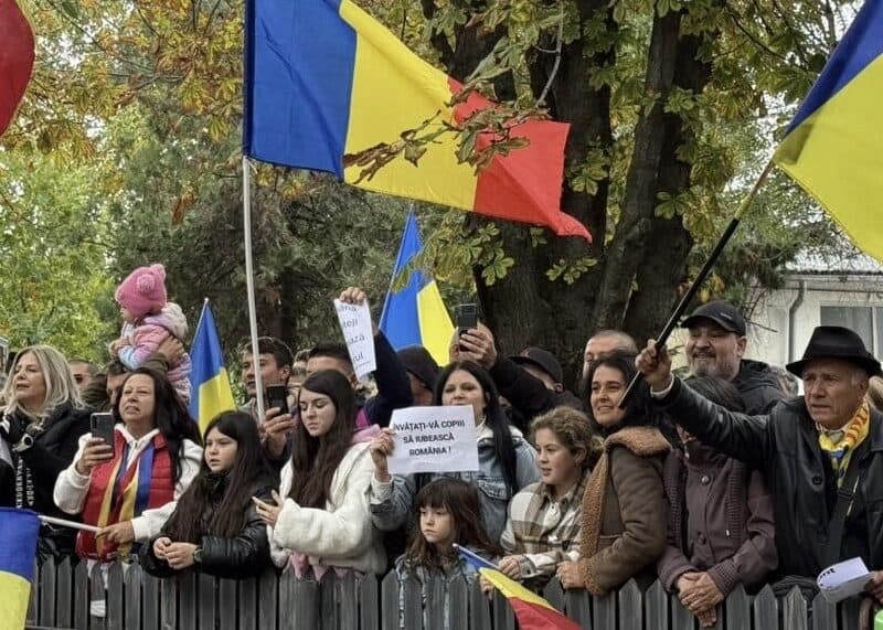 românia în tranziție: tinerii aleg alternativele anti-sistem, seniorii susțin în continuare psd