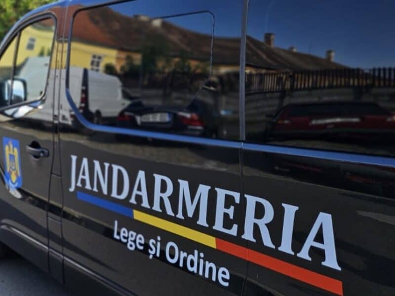 jandarm sibian în timpul liber prinde un hoț de jucării și un complice cu droguri