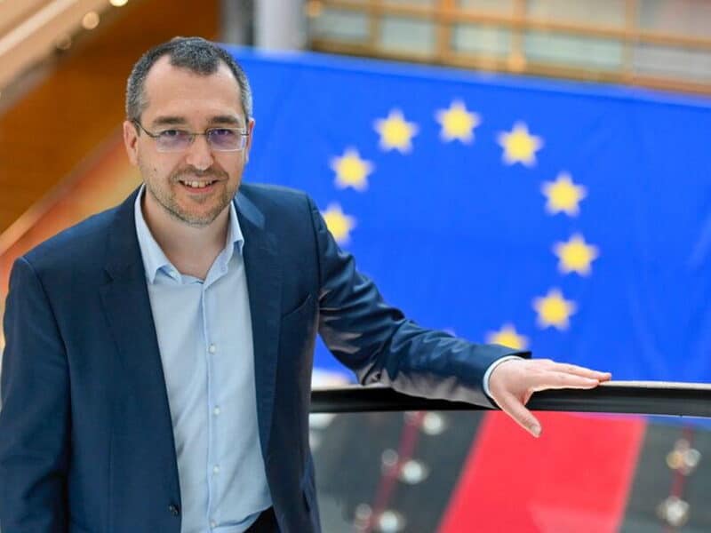 vlad voiculescu se întoarce în politică ca noul consilier al președintelui nicușor dan