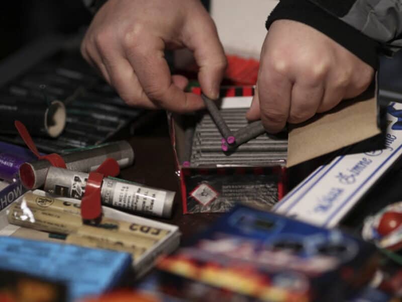 sibiu: poliția intensifică controalele pentru a preveni accidentele cauzate de petarde și artificii în perioada sărbătorilor
