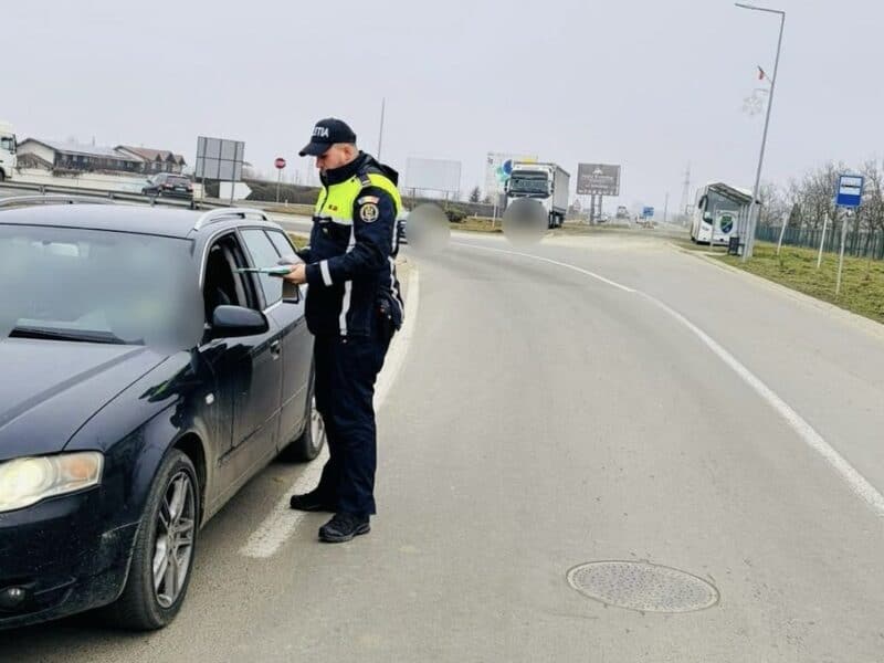 sibiu: peste 900 de mașini verificate de polițiști în minivacanță, cu sute de sancțiuni aplicate