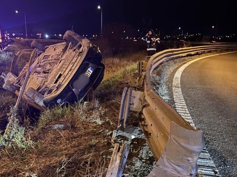 accident pe autostrada a1, lângă sibiu: mașină răsturnată