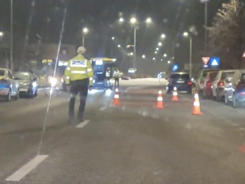 bătrân rănit grav de un autoturism pe calea poplăcii din sibiu