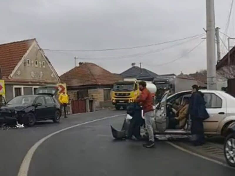 accident grav la scoreiu, trafic blocat pe dn1